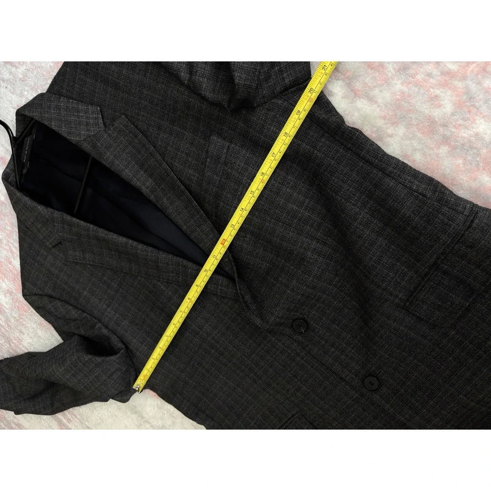 Hugo Boss The James4 Sport Coat Blazer Jacket 42R Wool 2 Button Windowpane Plaid